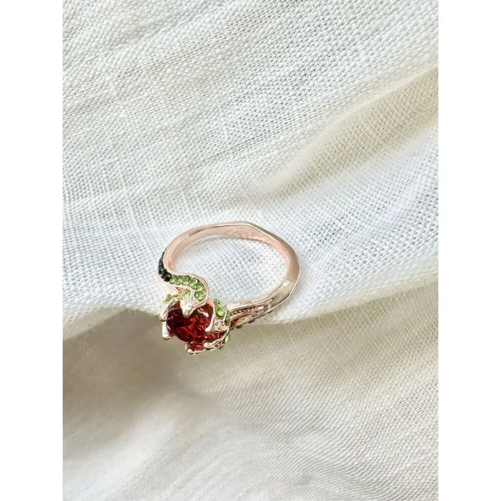 Red as the Rose cubic zirconia ring ￼
